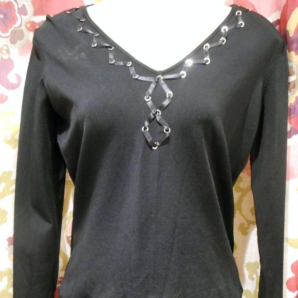 ALBERTO MAKALI Black Rayon Knit LS Top w/Ribbon Zig Zag! M - Picture 1 of 2